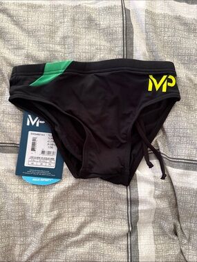 Michael Phelps MP Team Swimwear Box - back  & Yellow and green